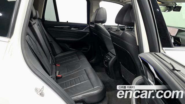 BMW X3 2018 — photo 11