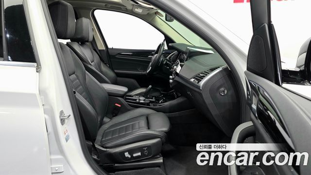 BMW X3 2018 — photo 12