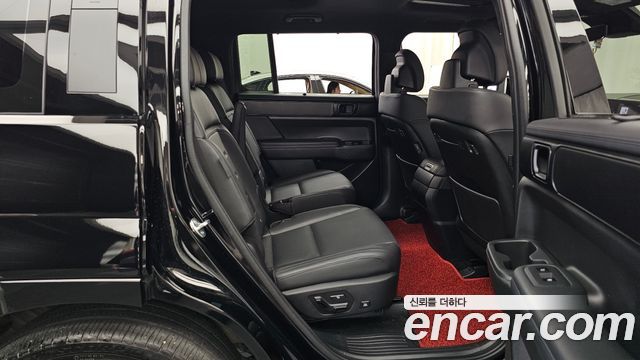 Hyundai Santafe 2024 — photo 18