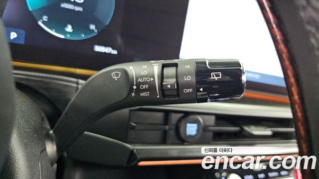 Hyundai Santafe 2024 — photo 32