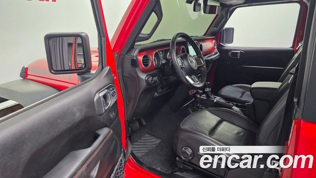 Jeep Wrangler 2020 — photo 11