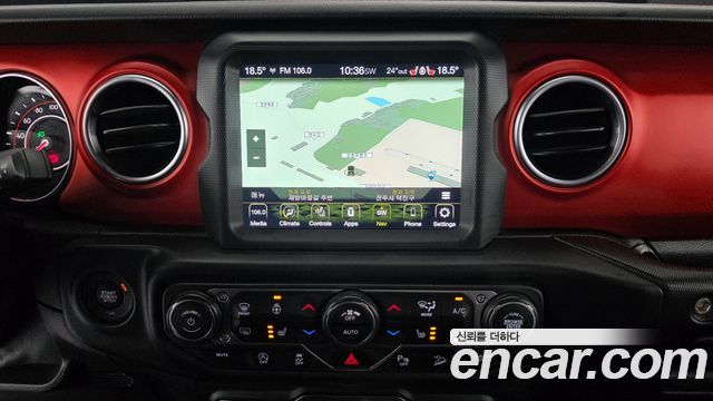 Jeep Wrangler 2020 — photo 14