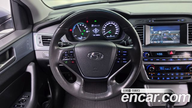 Hyundai Sonata 2016 — photo 19