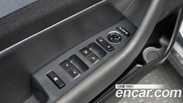 Hyundai Sonata 2016 — photo 25