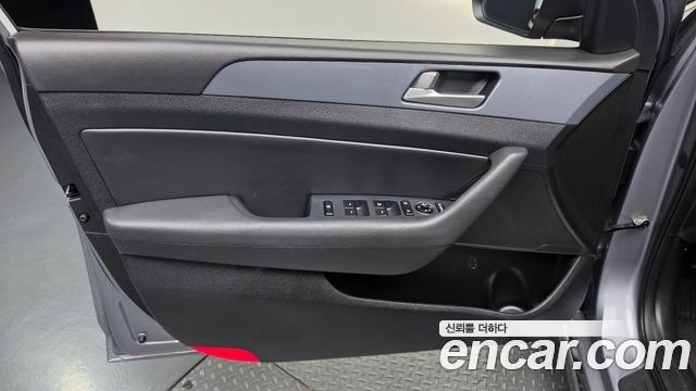 Hyundai Sonata 2016 — photo 14