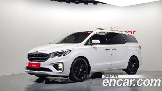 Kia Canival 2019 — photo 1