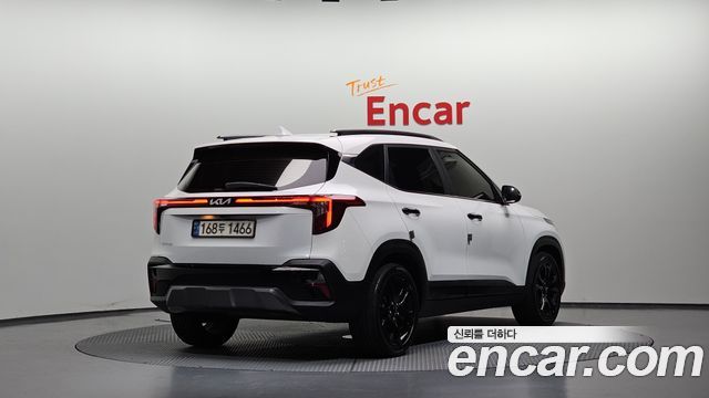 Kia Seltos 2023 — photo 2