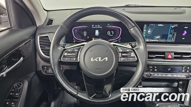 Kia Seltos 2023 — photo 12