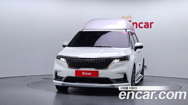 Kia Canival 2023 — photo 3