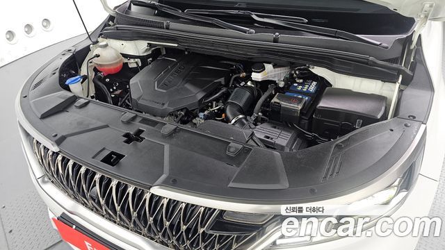 Kia Canival 2023 — photo 6