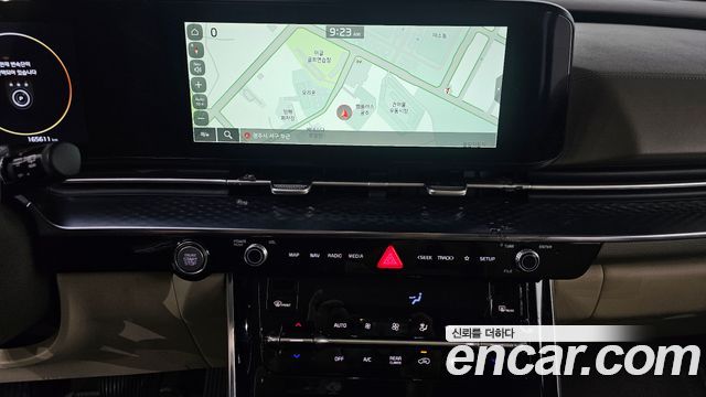 Kia Canival 2023 — photo 17