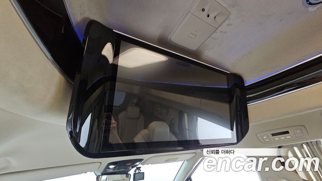 Kia Canival 2023 — photo 21