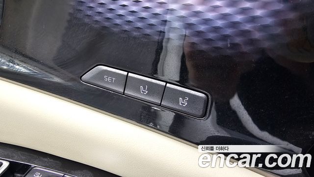 Kia Canival 2023 — photo 28
