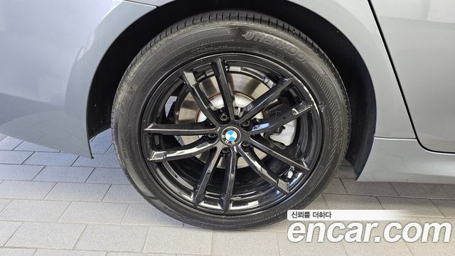 BMW 5-Series 2017 — photo 5