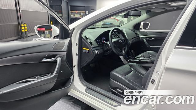 Hyundai i40 2012 — photo 13