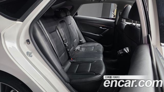 Hyundai i40 2012 — photo 18