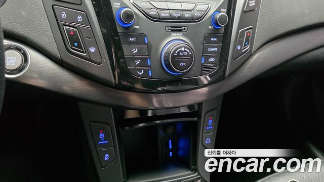 Hyundai i40 2012 — photo 22