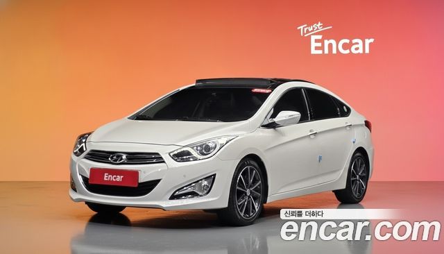 Hyundai i40 2012 — photo 1