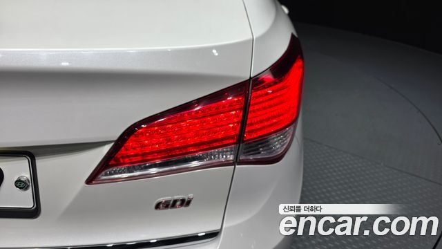 Hyundai i40 2012 — photo 9