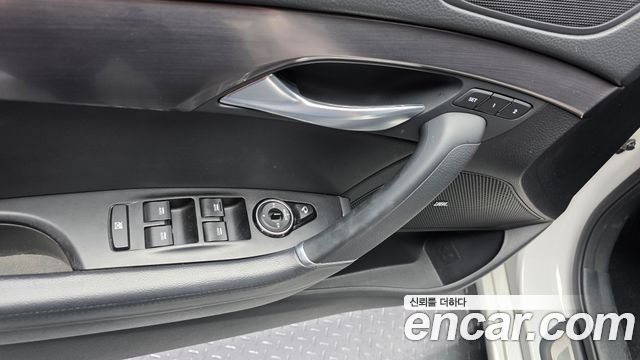 Hyundai i40 2012 — photo 30
