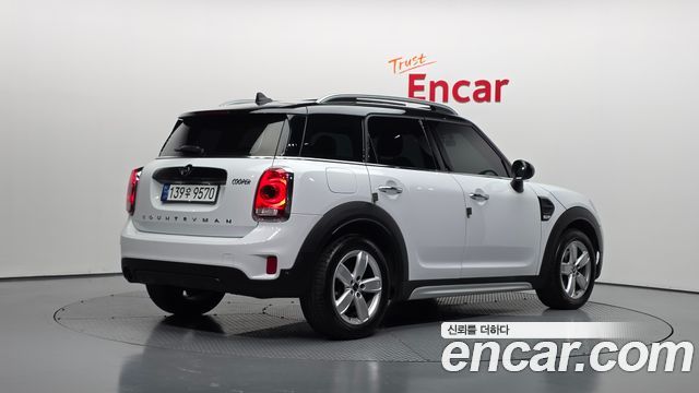 Mini Countryman 2019 — photo 2