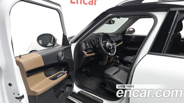 Mini Countryman 2019 — photo 10