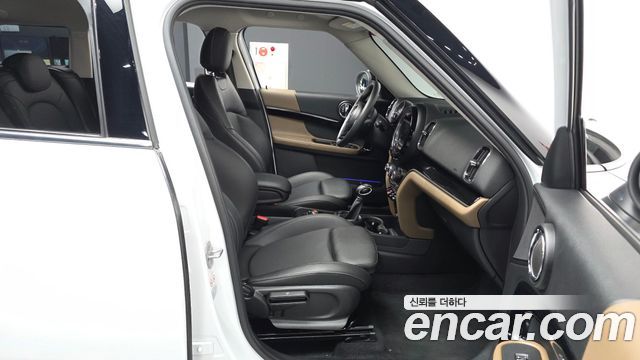 Mini Countryman 2019 — photo 11