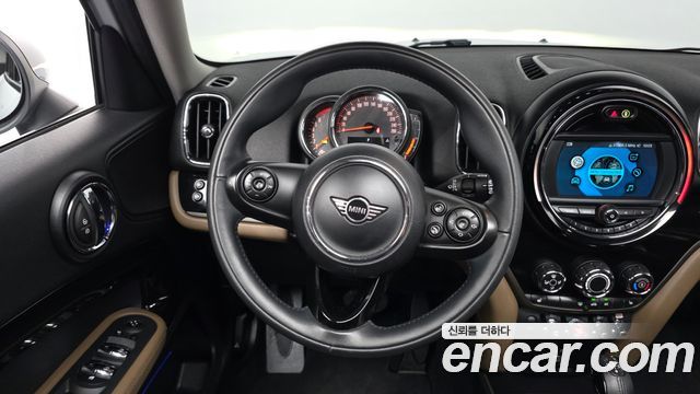 Mini Countryman 2019 — photo 13