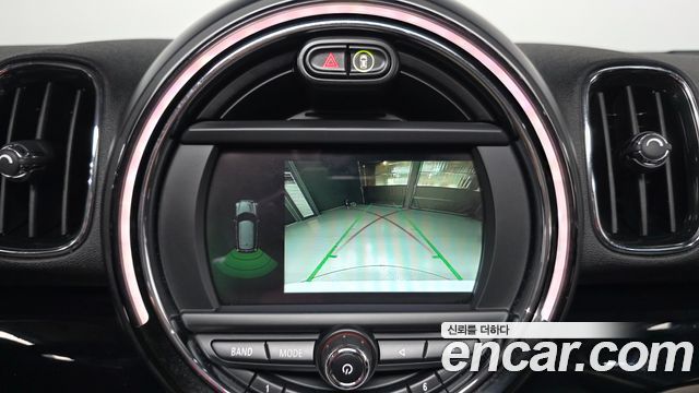 Mini Countryman 2019 — photo 15