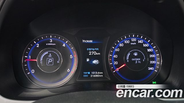 Hyundai i40 2014 — photo 11
