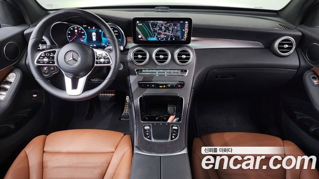 Mercedes-Benz GLC-Class 2022 — photo 10