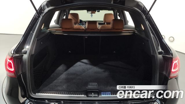Mercedes-Benz GLC-Class 2022 — photo 26