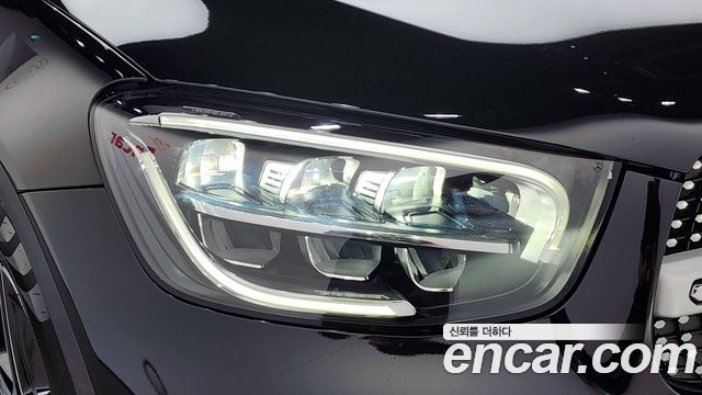 Mercedes-Benz GLC-Class 2022 — photo 8