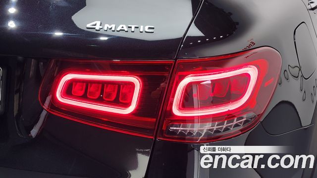 Mercedes-Benz GLC-Class 2022 — photo 9