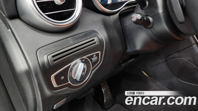 Mercedes-Benz GLC-Class 2022 — photo 29