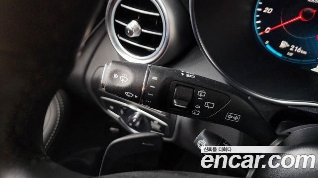 Mercedes-Benz GLC-Class 2022 — photo 35