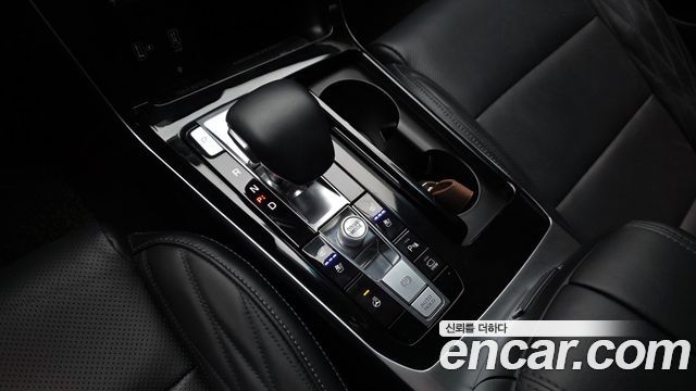 Kia K7 2021 — photo 9