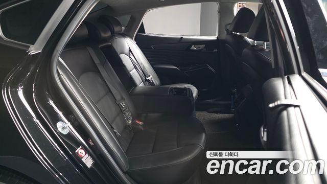 Kia K7 2021 — photo 12