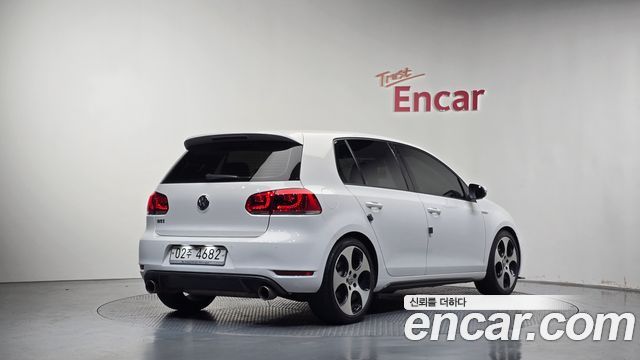 Volkswagen Golf 2011 — photo 2