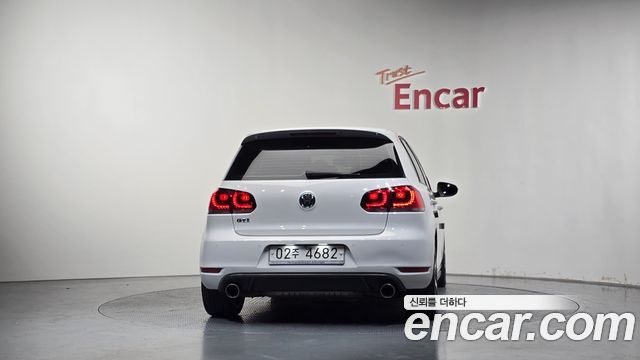 Volkswagen Golf 2011 — photo 4