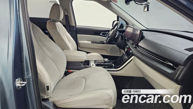 Kia Canival 2021 — photo 11