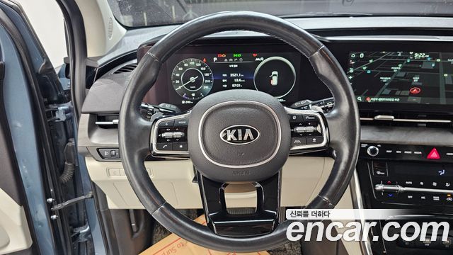 Kia Canival 2021 — photo 13