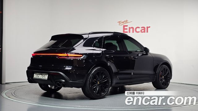 Porsche Macan 2015 — photo 2