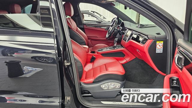 Porsche Macan 2015 — photo 11
