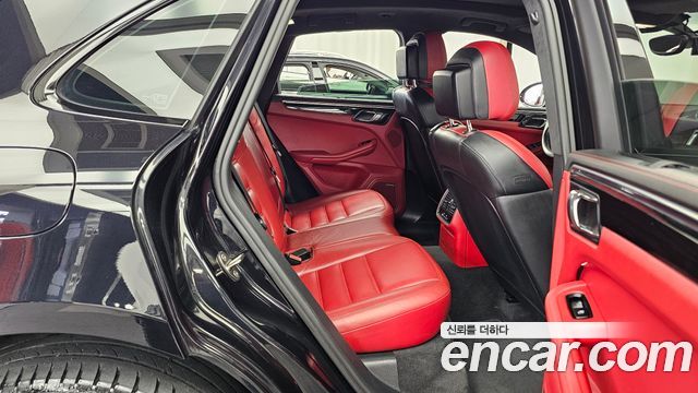 Porsche Macan 2015 — photo 12