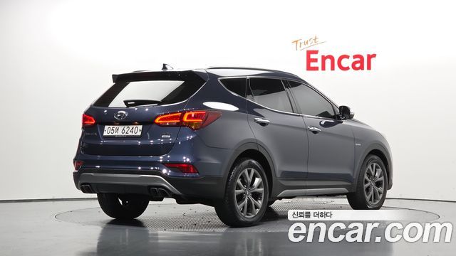 Hyundai Santafe 2018 — photo 2