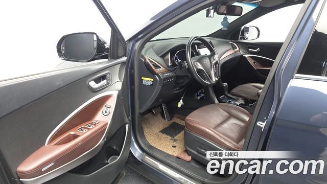 Hyundai Santafe 2018 — photo 13