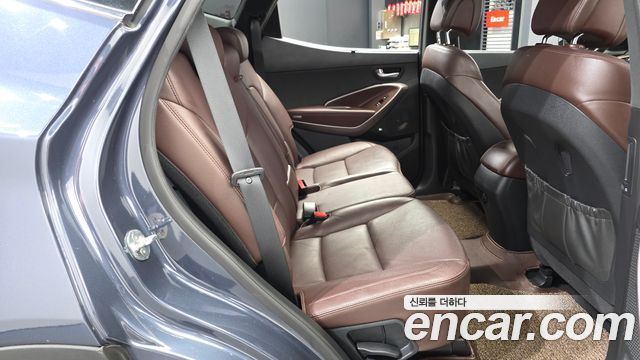 Hyundai Santafe 2018 — photo 18