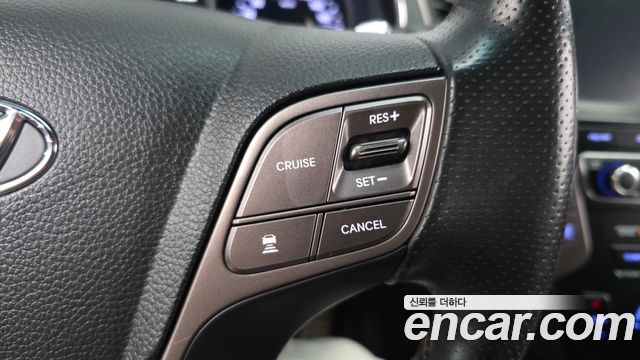 Hyundai Santafe 2018 — photo 22