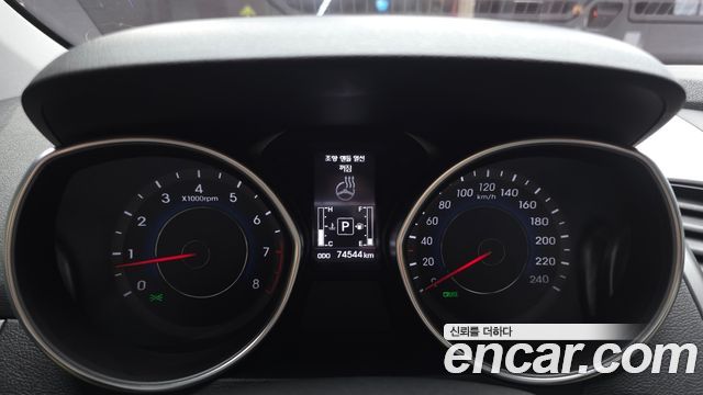 Hyundai AVANTE 2015 — photo 8